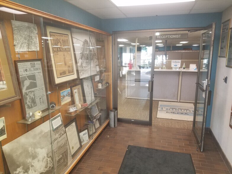 More Photos Of 2208 Trott Ave SW, Willmar Flex For Sale