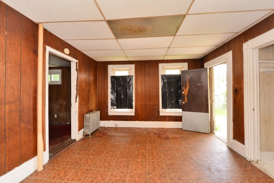 More Photos Of 1025 Woodfield Rd, West Hempstead Land For Sale