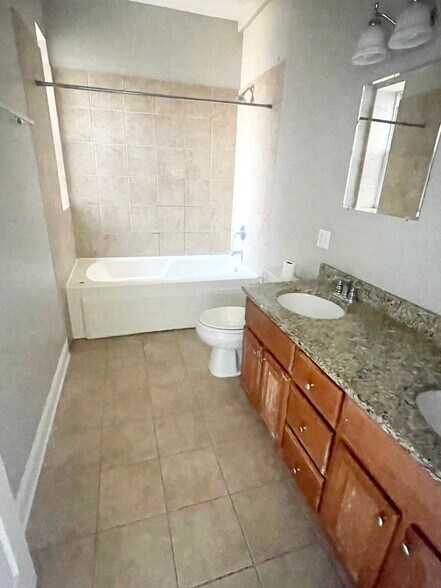 More Photos Of 4601 S Indiana Ave, Chicago Apartments For Sale