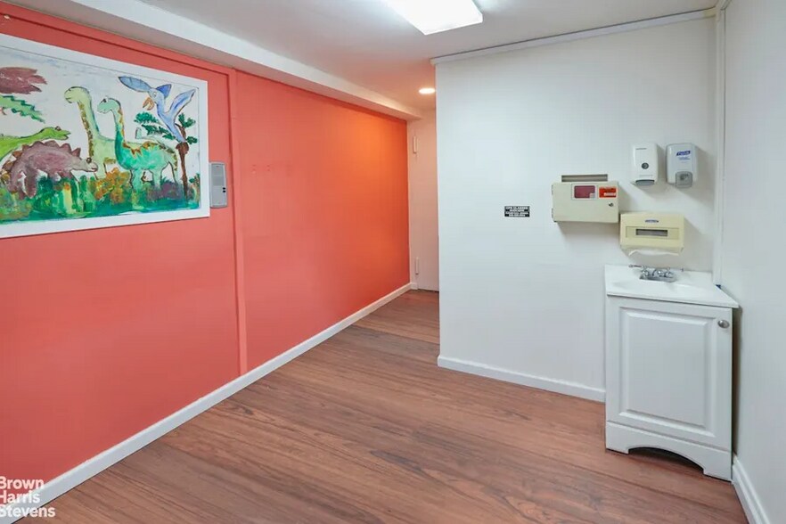 More Photos Of 11 E 86th St, New York Apartments For Sale