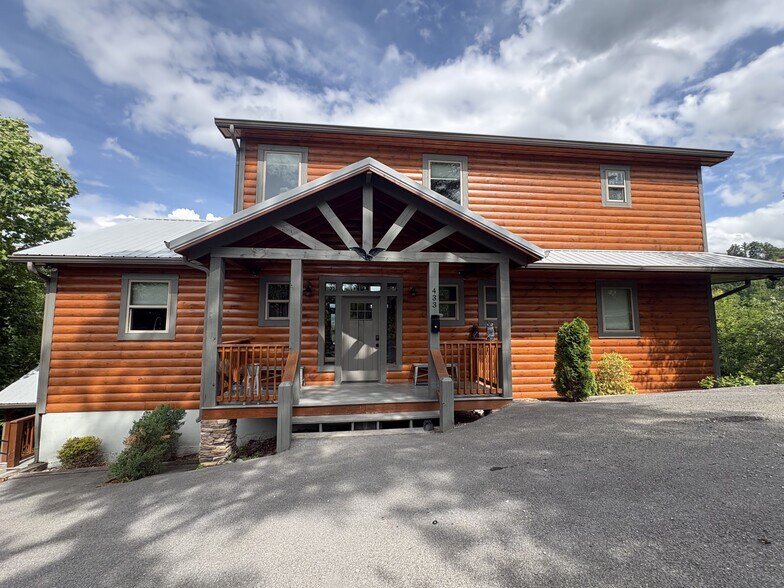 More Photos Of 433 Red Hawk Way, Gatlinburg Specialty For Sale