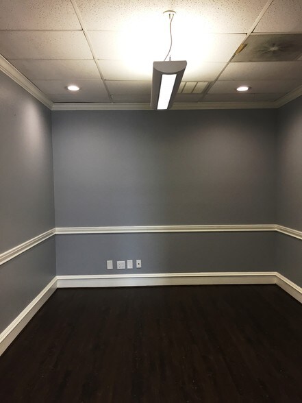 More Photos Of 4130 Spicewood Springs Rd, Austin Loft Creative Space For Lease