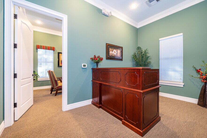 More Photos Of 891 Outer Rd, Orlando Medical For Lease