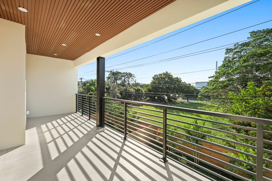 More Photos Of 1321 NE 13th Ave, Fort Lauderdale Multifamily For Sale