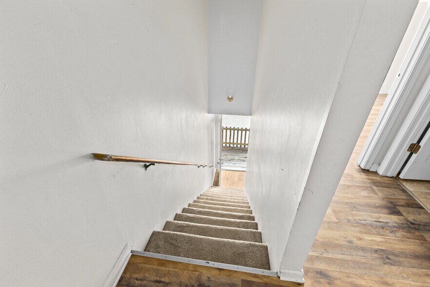 More Photos Of 265 Hallock Pl, Abingdon Multifamily For Sale