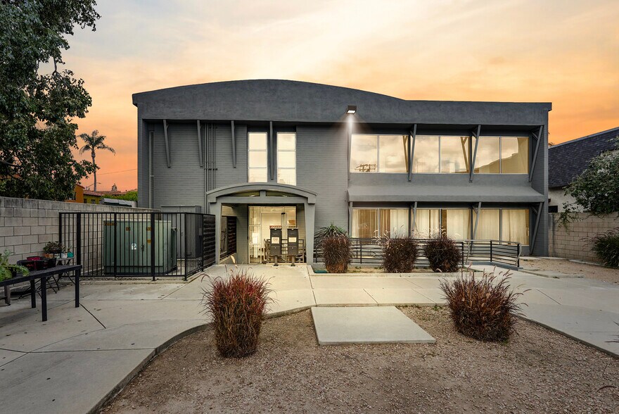 More Photos Of 2215 N Broadway, Santa Ana Medical For Sale