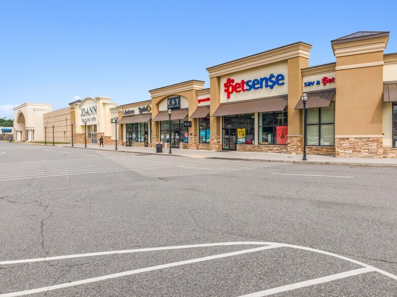 More Photos Of 240 Commonwealth Blvd W, Martinsville Unknown For Lease