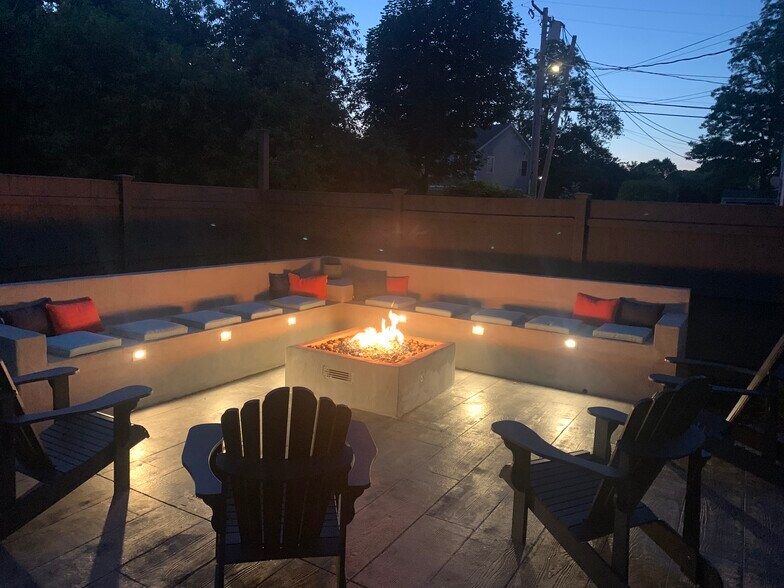 More Photos Of 156 Teaticket Hwy, Falmouth Freestanding For Sale