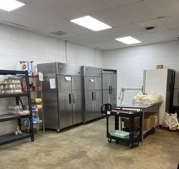 More Photos Of 1021 Oliver Hill Way, Richmond Flex For Lease