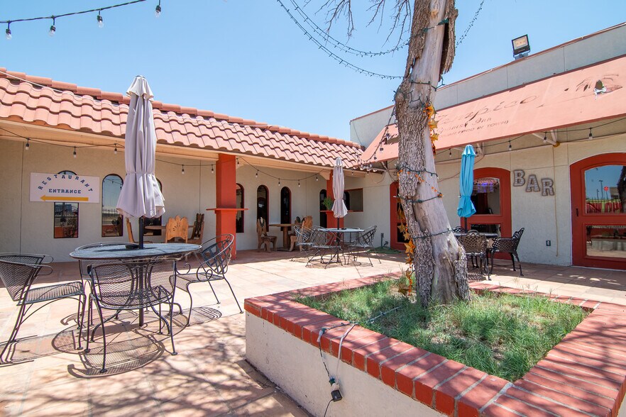 More Photos Of 2411 W Wall St, Midland Restaurant For Sale