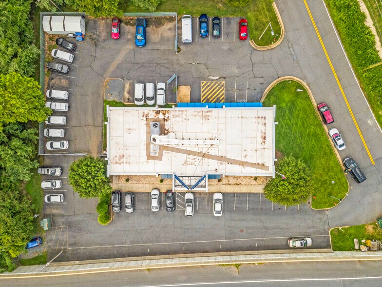 More Photos Of 1301 Moran Rd, Sterling Office For Sale