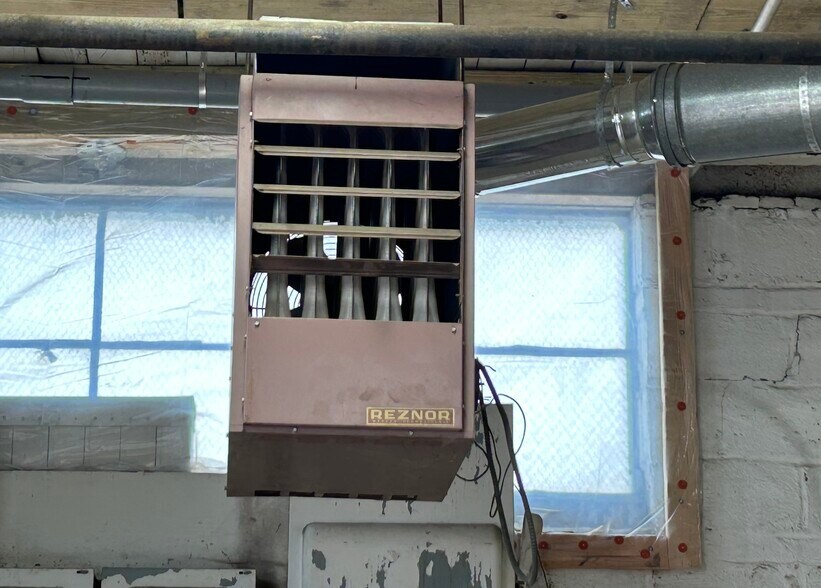 More Photos Of 3521 F St, Philadelphia Warehouse For Lease