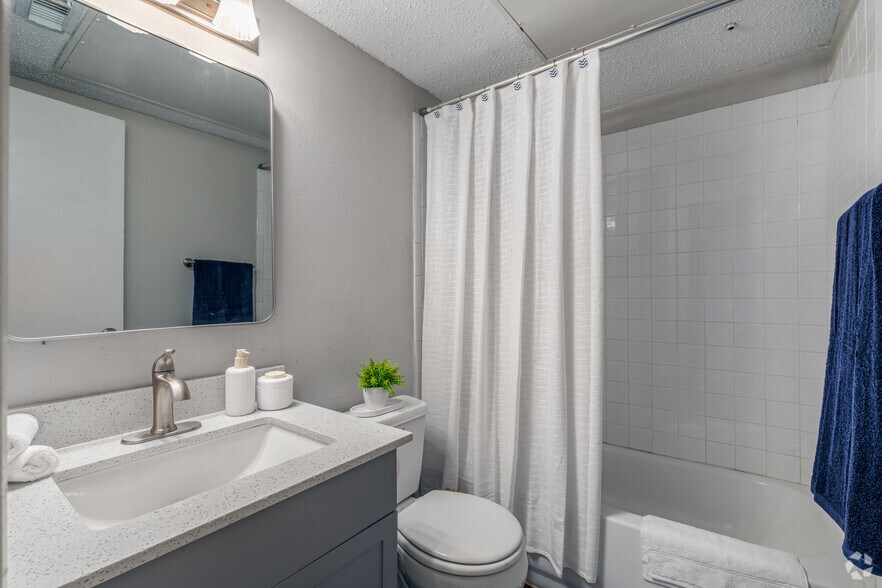 More Photos Of 1814 Colony Creek Dr, Austin Apartments For Sale