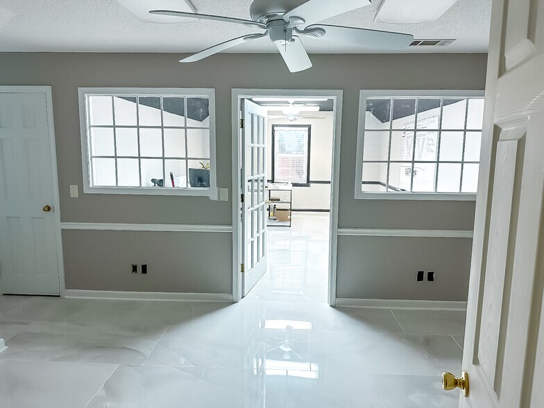 More Photos Of 2601 Sandy Plains Rd, Marietta Office For Sale