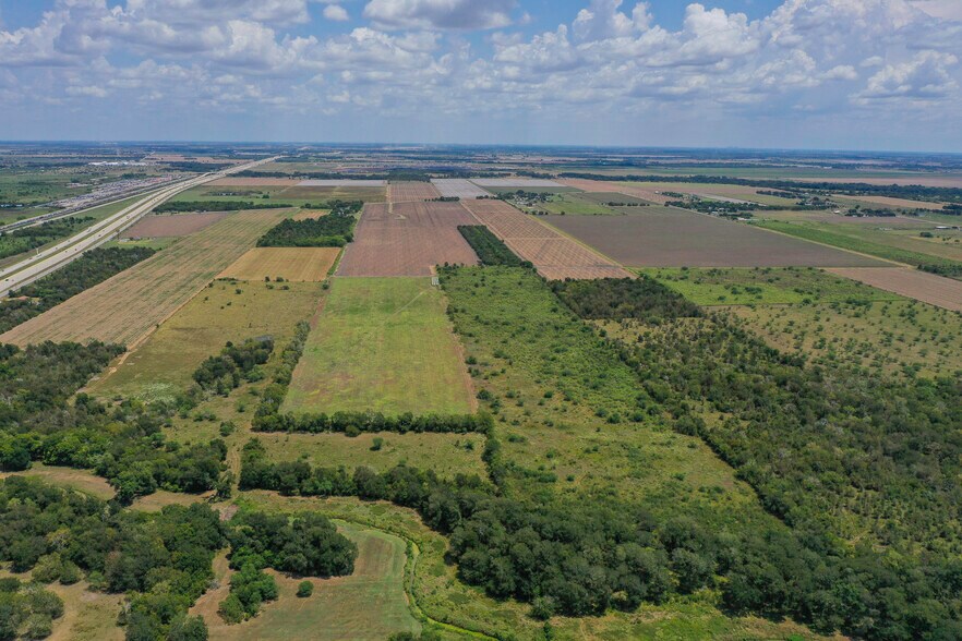 More Photos Of 1210 Darst Road, Beasley Land For Sale