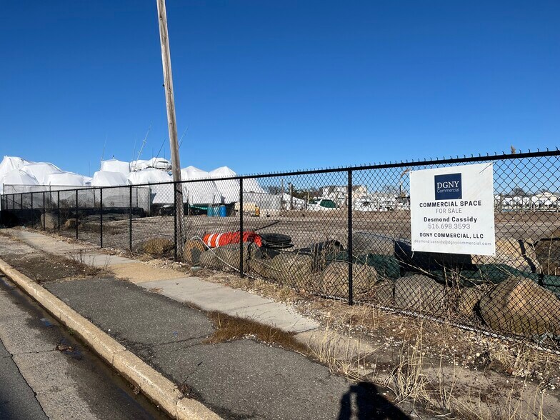 More Photos Of 55 Hudson Ave, Freeport Land For Sale