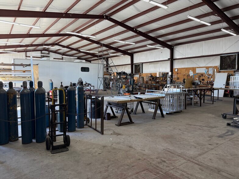 More Photos Of 9755 S. R. Florida 121 S, Macclenny Warehouse For Lease