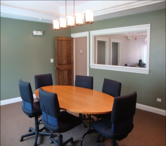 More Photos Of 501 Willow Blvd, Willow Springs Warehouse For Lease