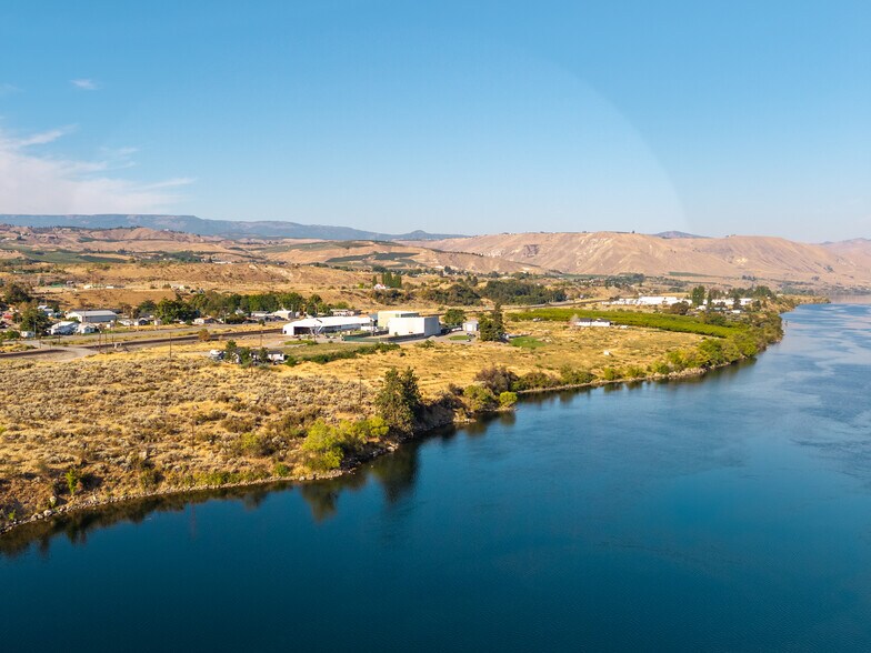 More Photos Of 623 Goose Rock Ln, Malaga Industrial For Sale