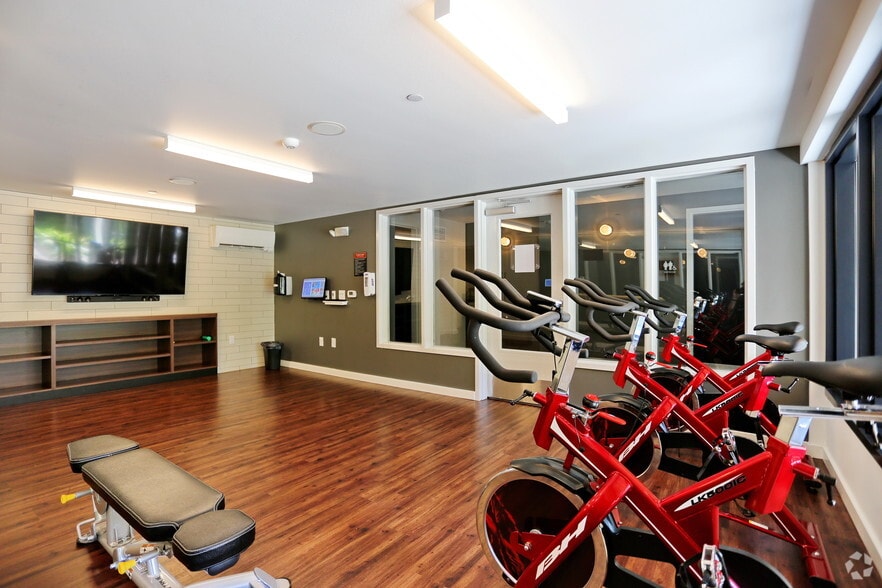 More Photos Of 1850 N 34th St, Seattle Apartments For Lease
