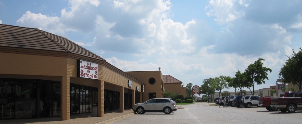 More Photos Of 1300 Ralph Hall Pky, Rockwall General Retail For Lease