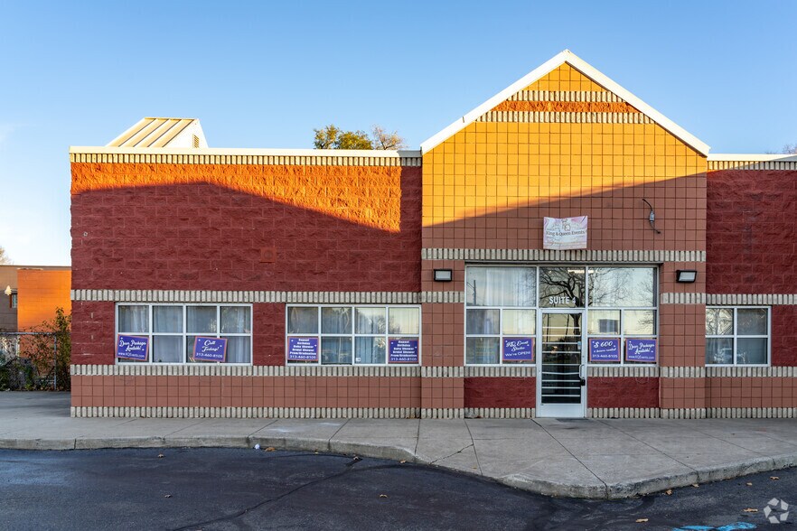 More Photos Of 2300 S Schaefer Hwy, Detroit Unknown For Lease