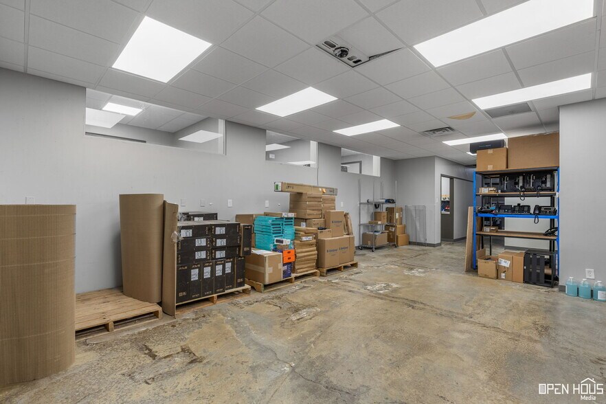 More Photos Of 915 9th St, Wichita Falls Office For Sale