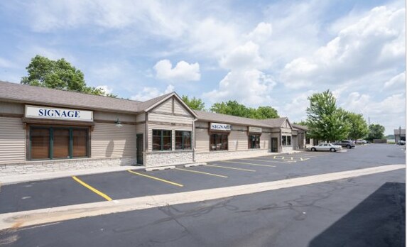 More Photos Of 3261 19th St NW, Rochester Office For Lease