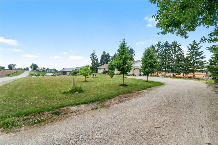 More Photos Of 383731 Salford Rd, Salford Freestanding For Sale