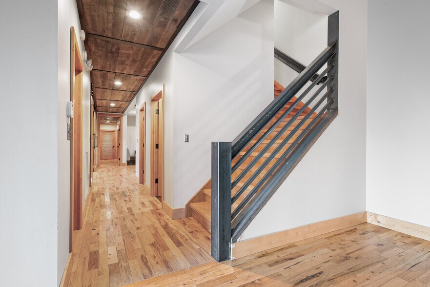 More Photos Of 91 W Hightower Dr, Dawsonville Warehouse For Sale