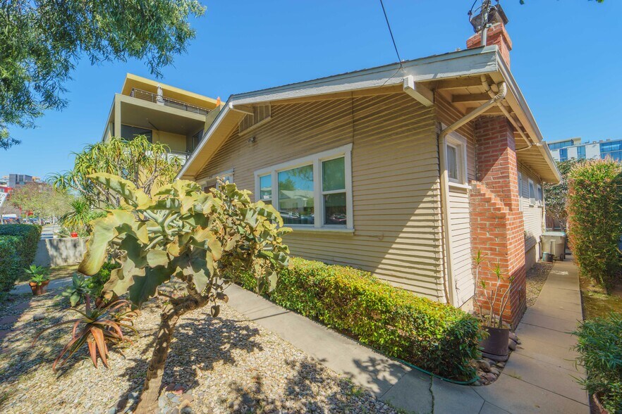 More Photos Of 1714 Robinson Ave, San Diego Apartments For Sale