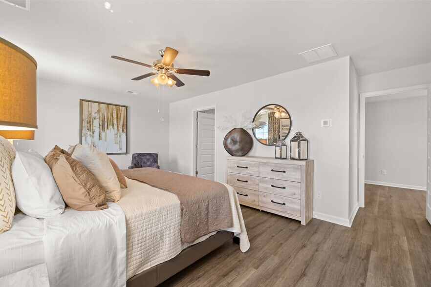 More Photos Of 507 Satinwood Cir, Graniteville Apartments For Sale