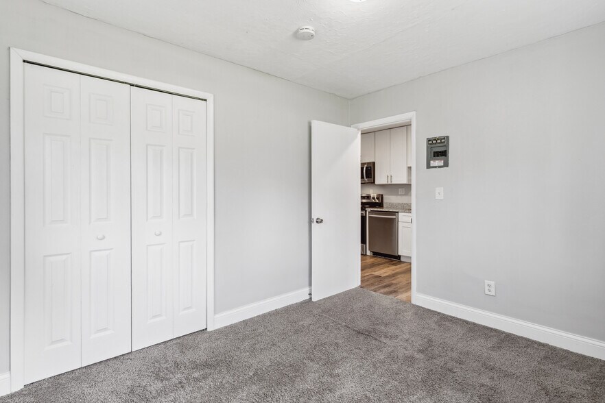 More Photos Of 5212 Franklin Blvd, Cleveland Apartments For Sale