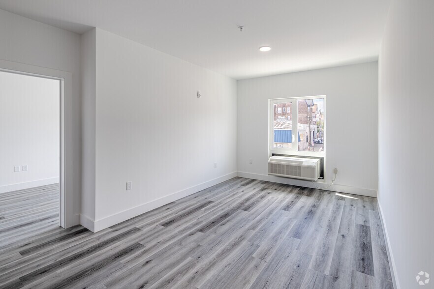 More Photos Of 102 Washington Ave, Belleville Apartments For Lease