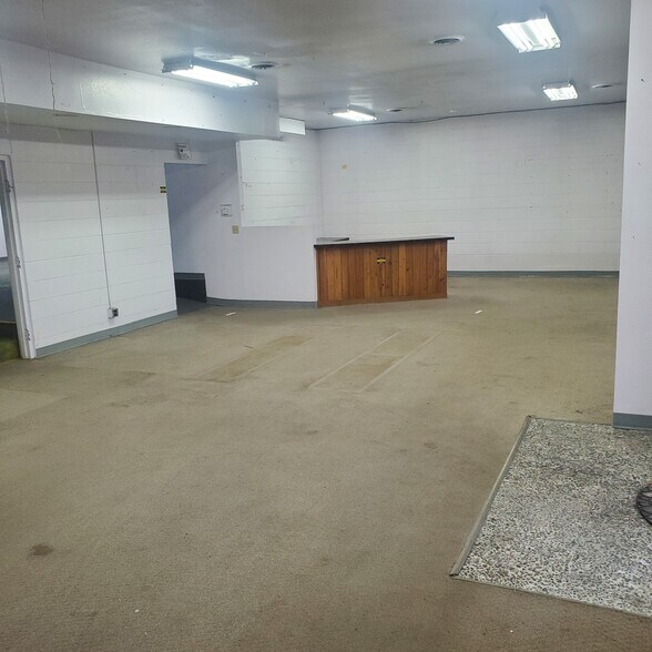 More Photos Of 317 S Union Ave, Newport Office For Lease