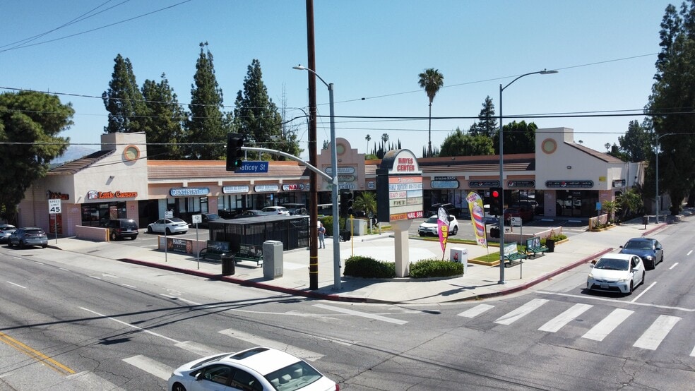 More Photos Of 7606 Fallbrook Ave, Canoga Park Unknown For Lease