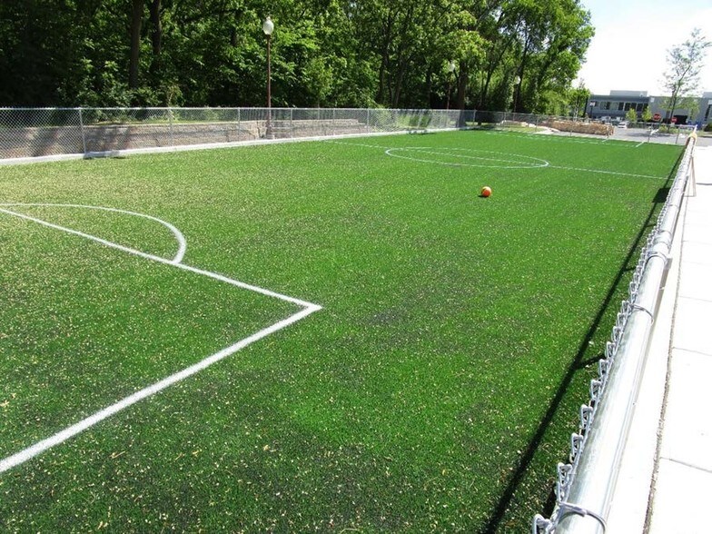 More Photos Of 1111 E Warrenville Rd, Naperville Office For Sale