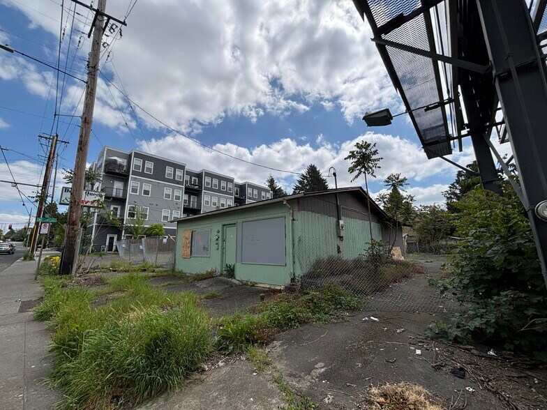 More Photos Of 5844 E Burnside St, Portland Land For Sale