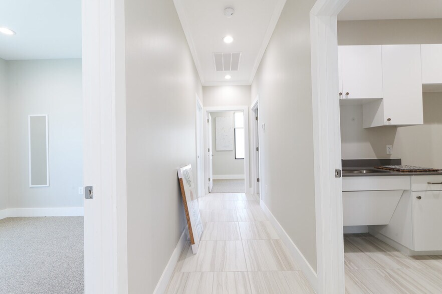 More Photos Of 1908 Yaupon Trl, Cedar Park Loft Creative Space For Sale