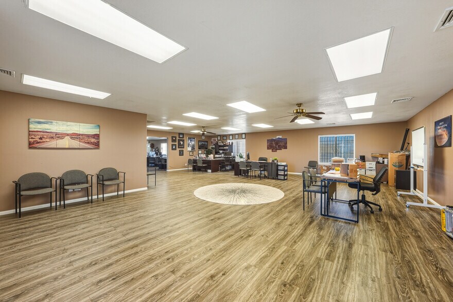 More Photos Of 1941 NV-160, Pahrump Office For Sale