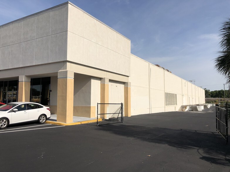 More Photos Of 333 N Lake Parker Ave, Lakeland Light Manufacturing For Lease