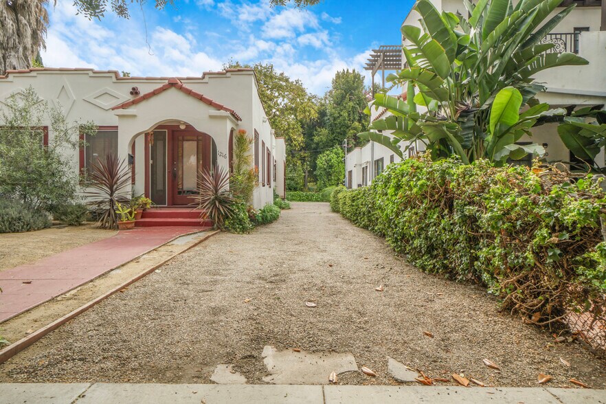 More Photos Of 1218 Poinsettia Dr, West Hollywood Apartments For Sale