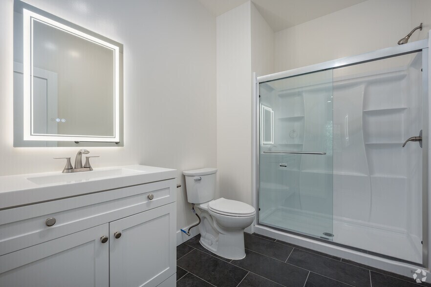 More Photos Of 3000 T St, Sacramento Apartments For Sale