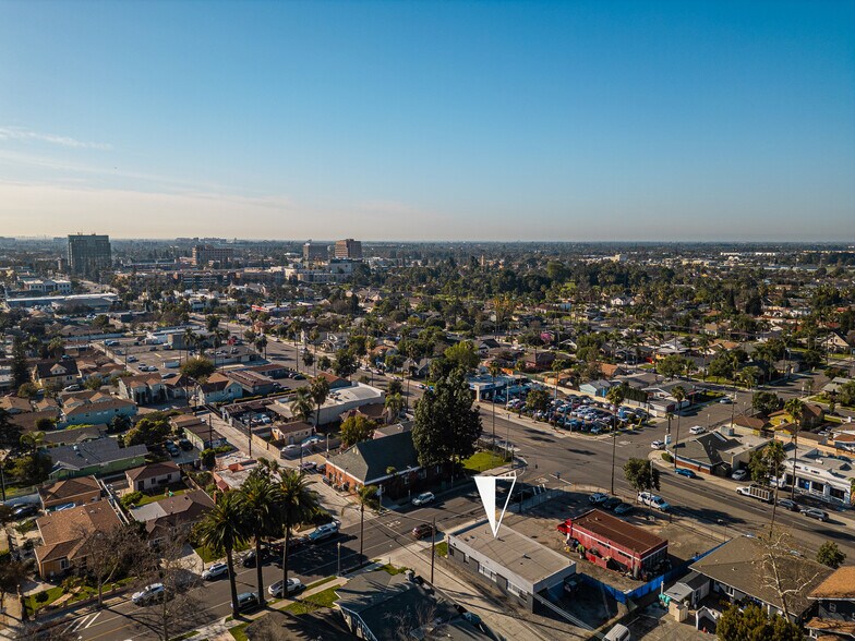 More Photos Of 111 E Wilhelmina St, Anaheim Auto Repair For Lease