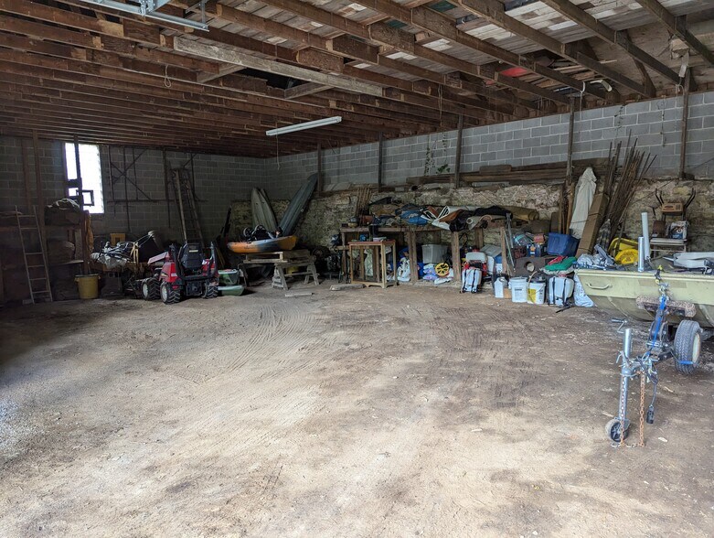 More Photos Of 684 Miller Picking Rd, Davidsville Specialty For Sale