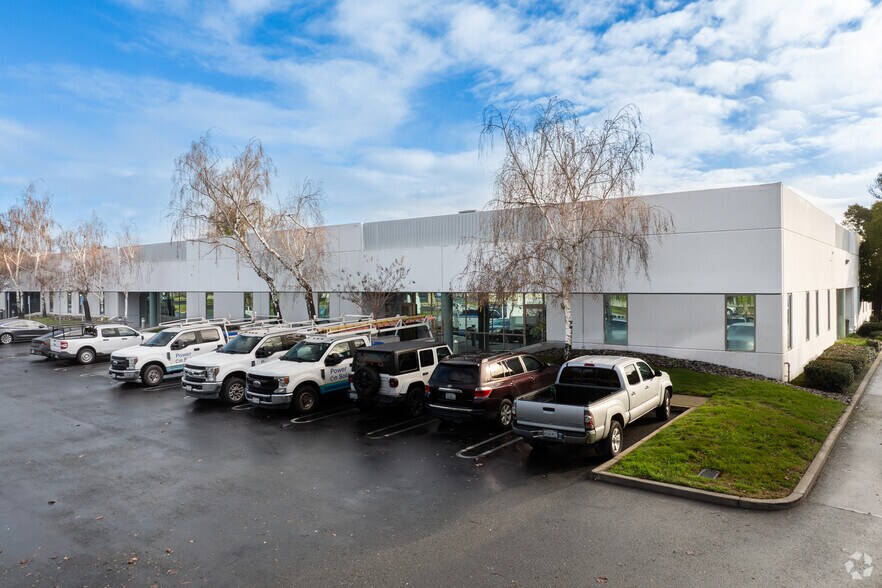 Primary Photo Of 6805 Sierra Ct, Dublin Research And Development For Lease