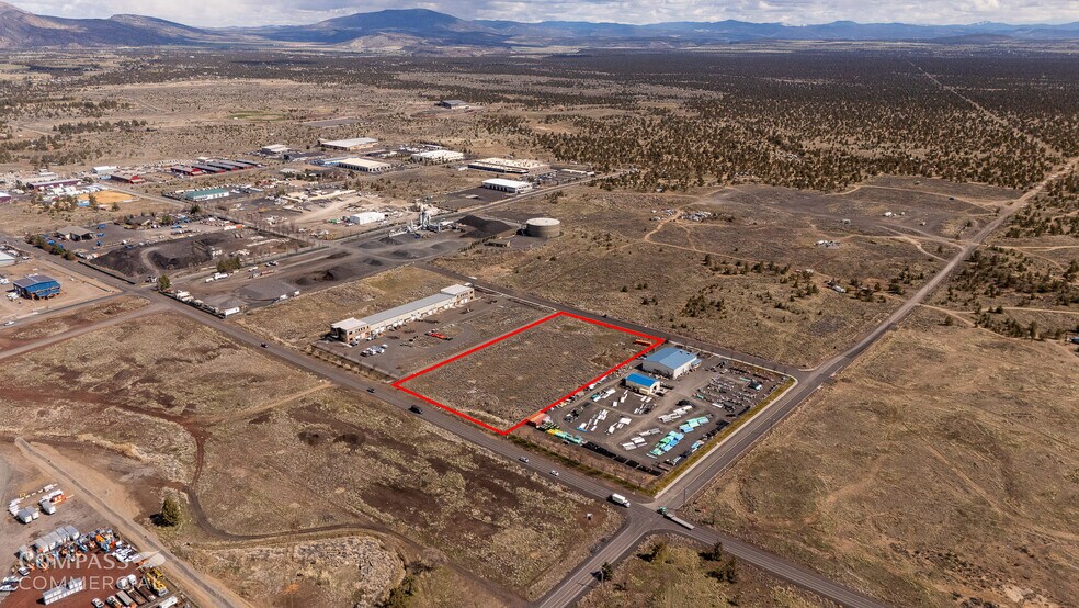 More Photos Of 265 11th St, Redmond Industrial For Lease