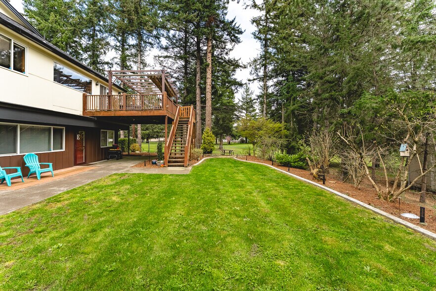 More Photos Of 914 Citadel Dr, Everson Office Residential For Sale