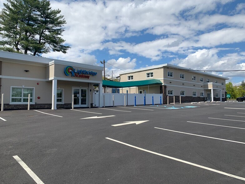 More Photos Of 100 Rt 46 East, Mountain Lakes Unknown For Lease