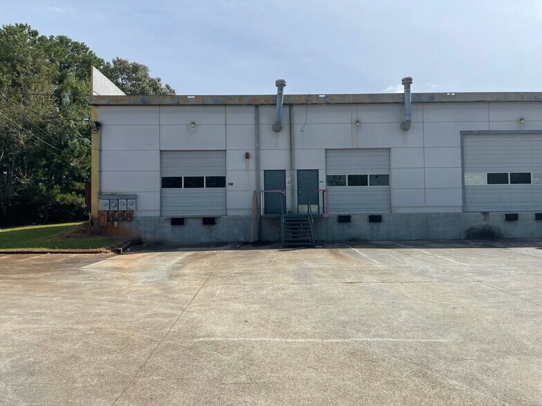 More Photos Of 1479 Parker Rd SE, Conyers Warehouse For Lease